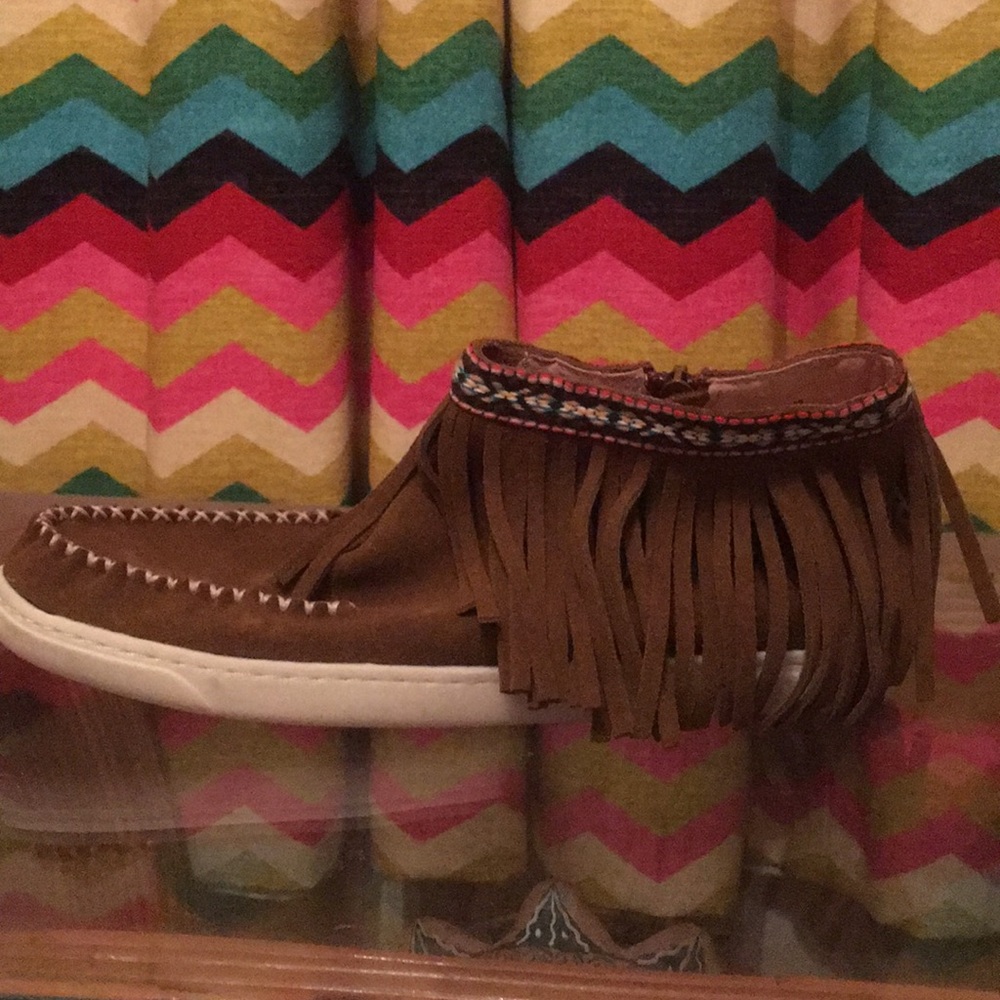 Minnetonka fringed ankle moccasin